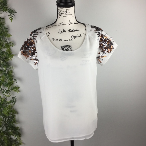 Women’s Top - Picture 4 of 5